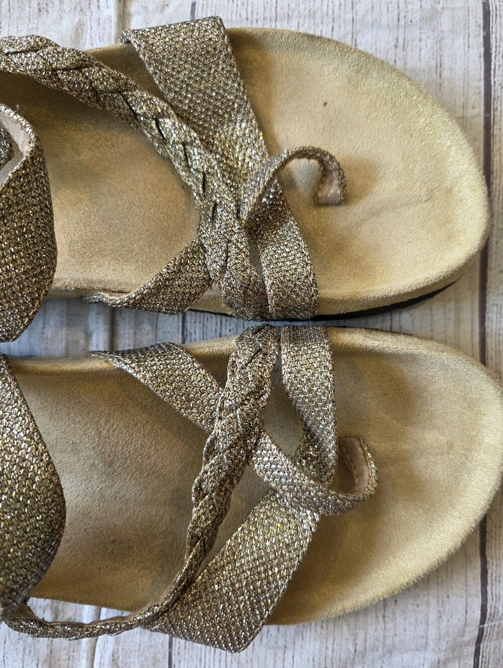White Mountain Women's Size 10 Glittery Gold Slip On Comfort Sandals Adjustable - Picture 3 of 7